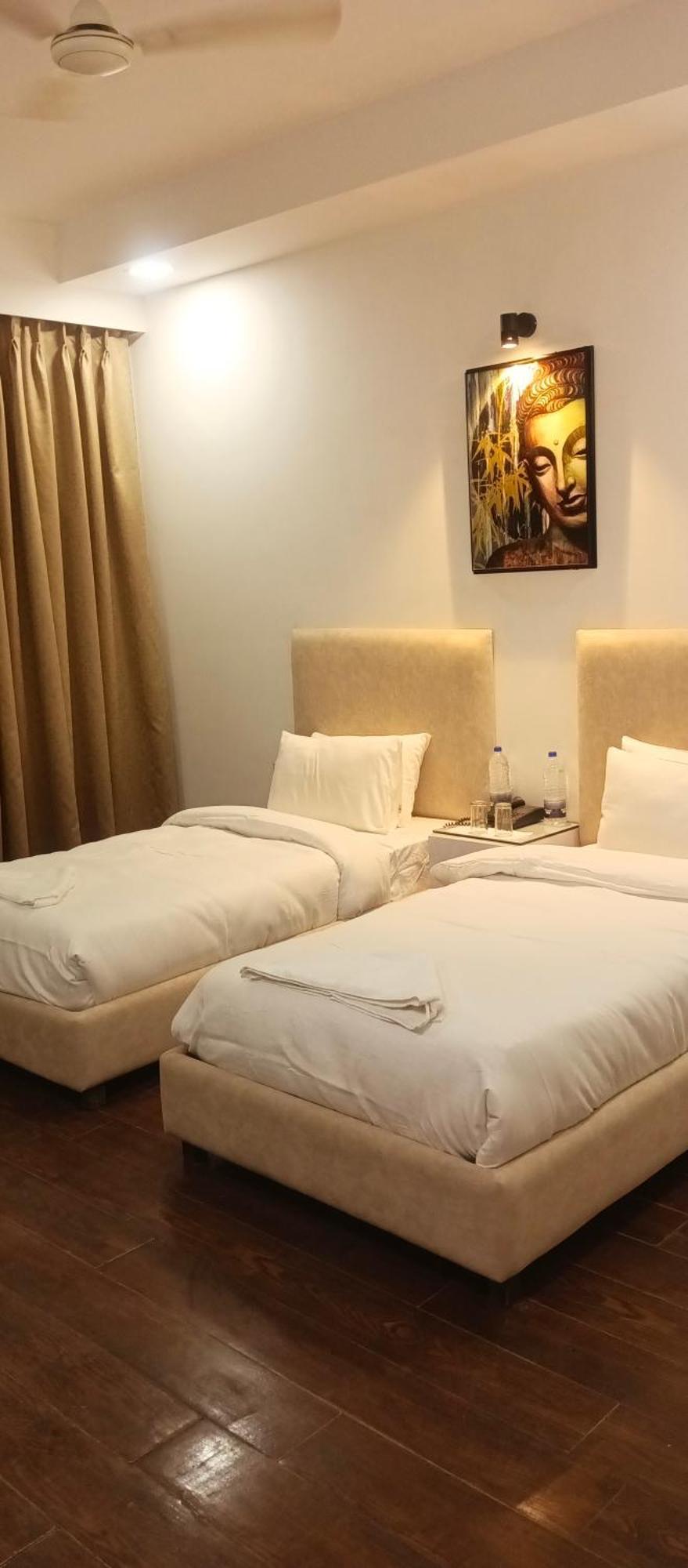 Hotel Elite Sector 45 I Gurgaon Central I Couple Friendly Exterior foto