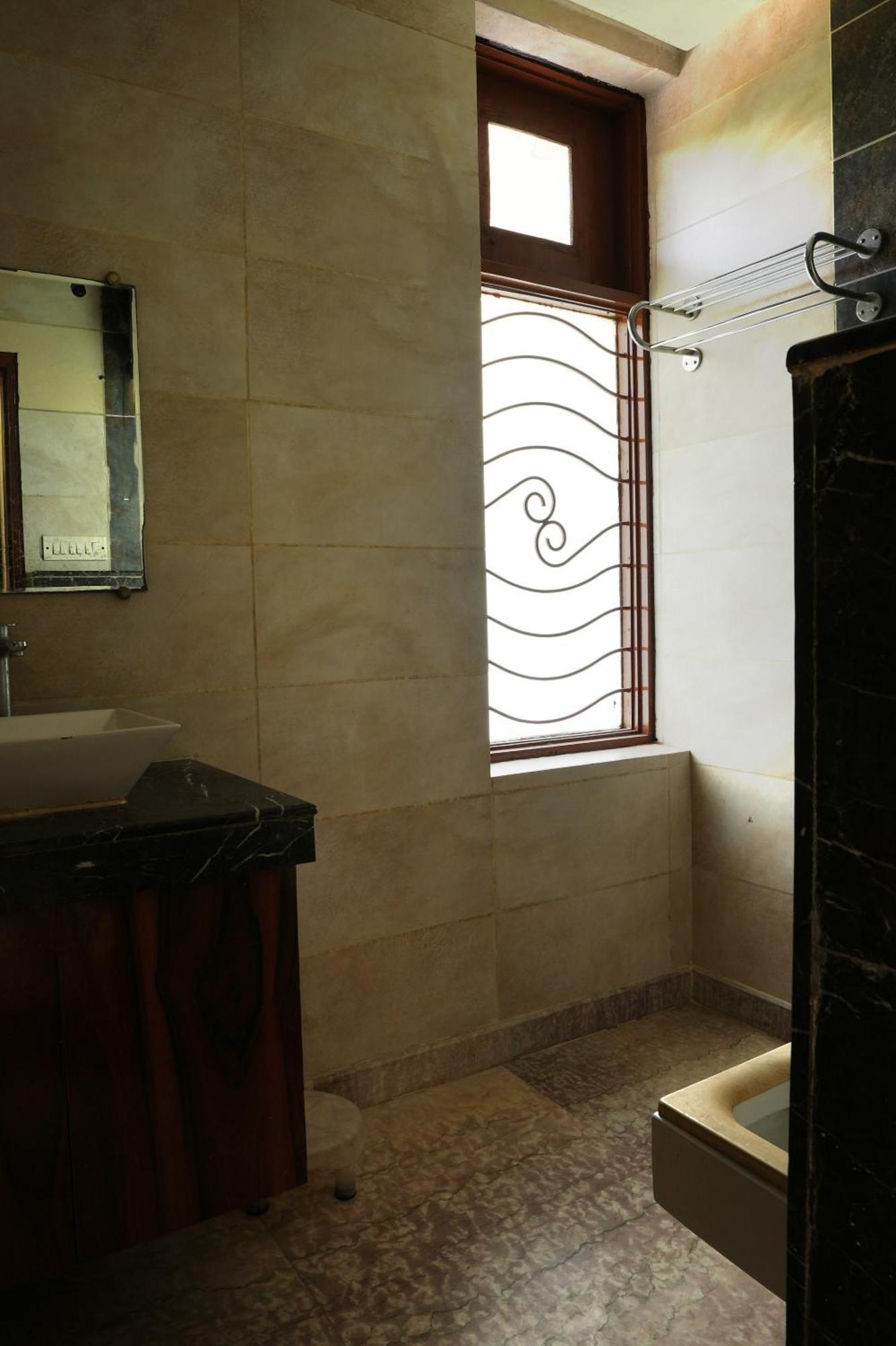 Hotel Elite Sector 45 I Gurgaon Central I Couple Friendly Exterior foto