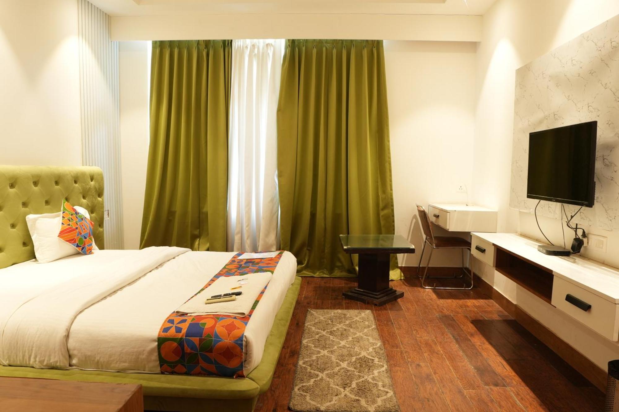 Hotel Elite Sector 45 I Gurgaon Central I Couple Friendly Exterior foto